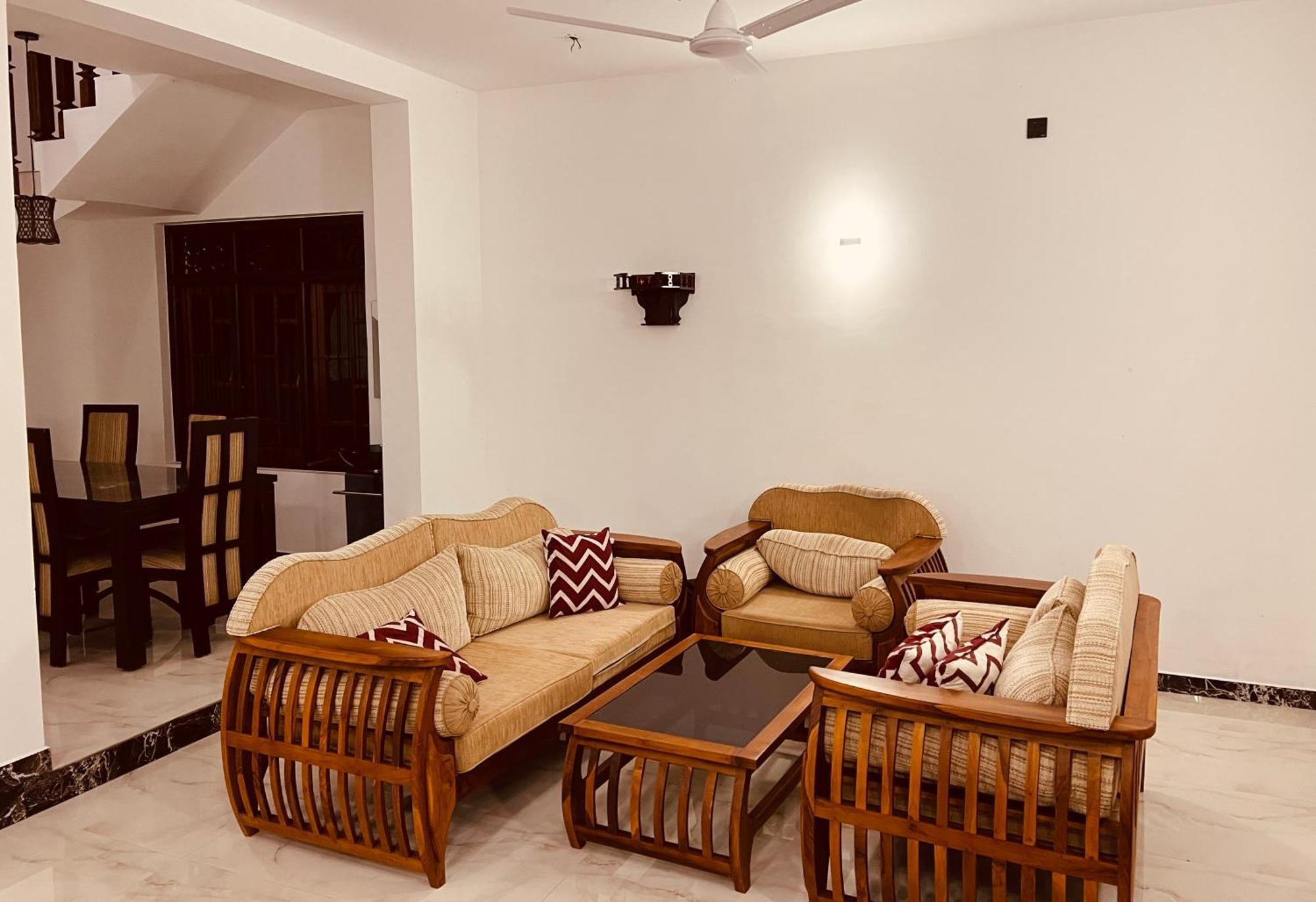 Ahasna Airport Villa Νεγκόμπο Εξωτερικό φωτογραφία