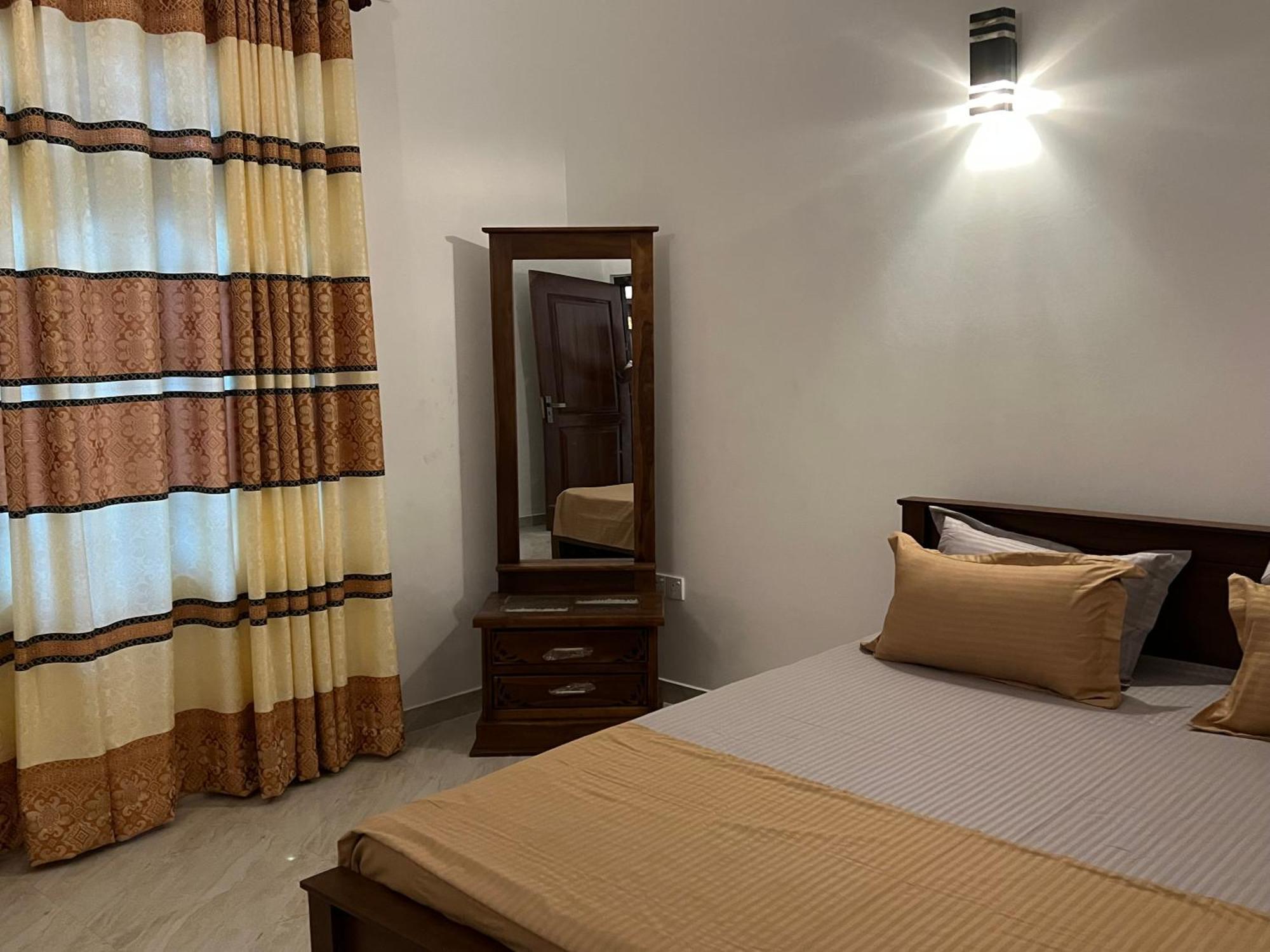 Ahasna Airport Villa Νεγκόμπο Εξωτερικό φωτογραφία