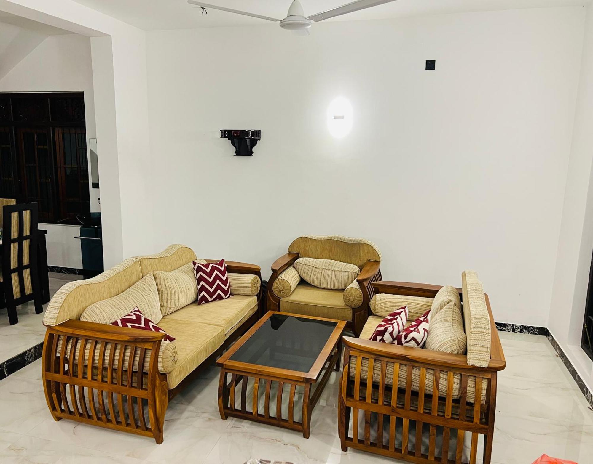 Ahasna Airport Villa Νεγκόμπο Εξωτερικό φωτογραφία