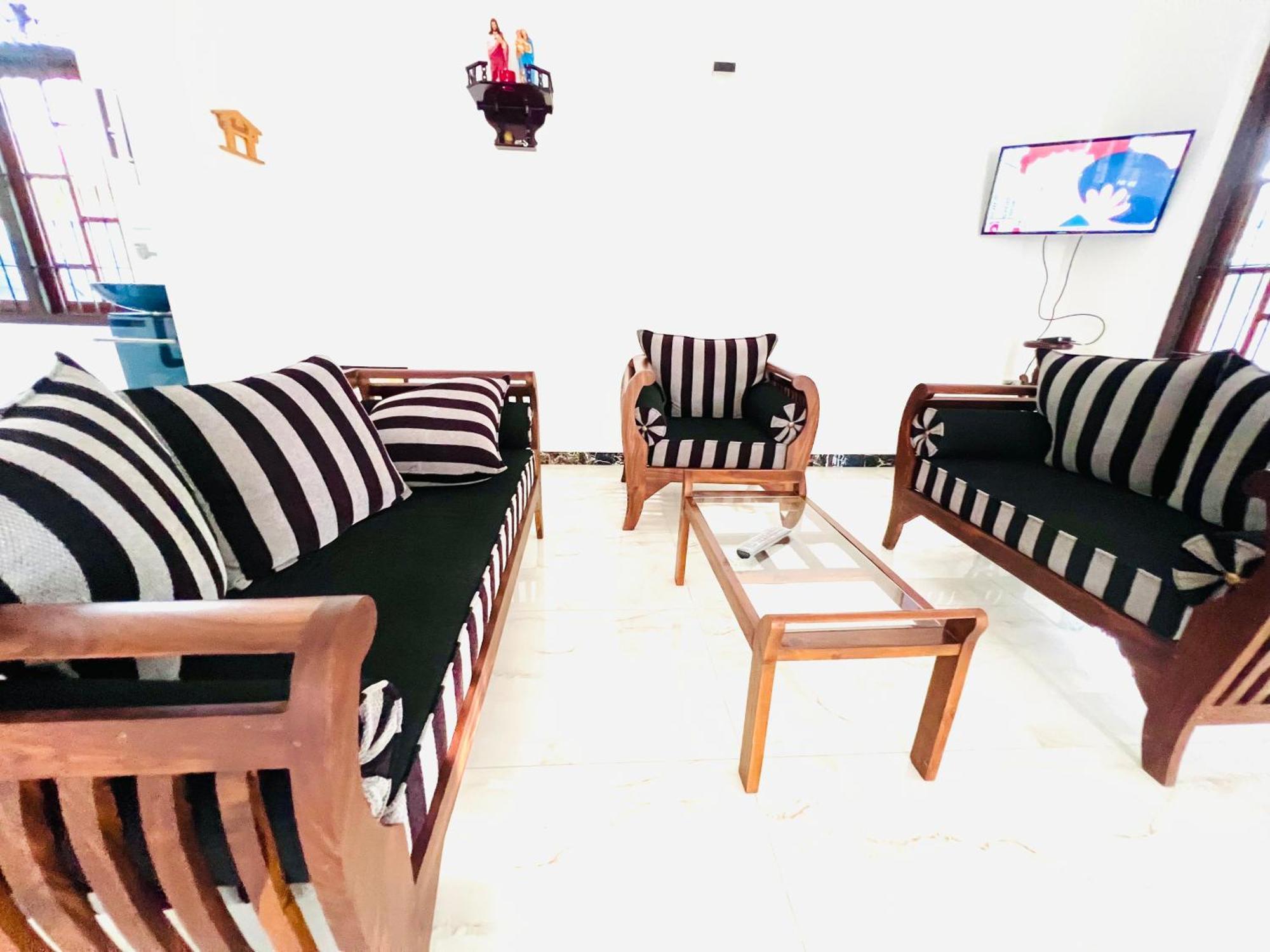 Ahasna Airport Villa Νεγκόμπο Εξωτερικό φωτογραφία